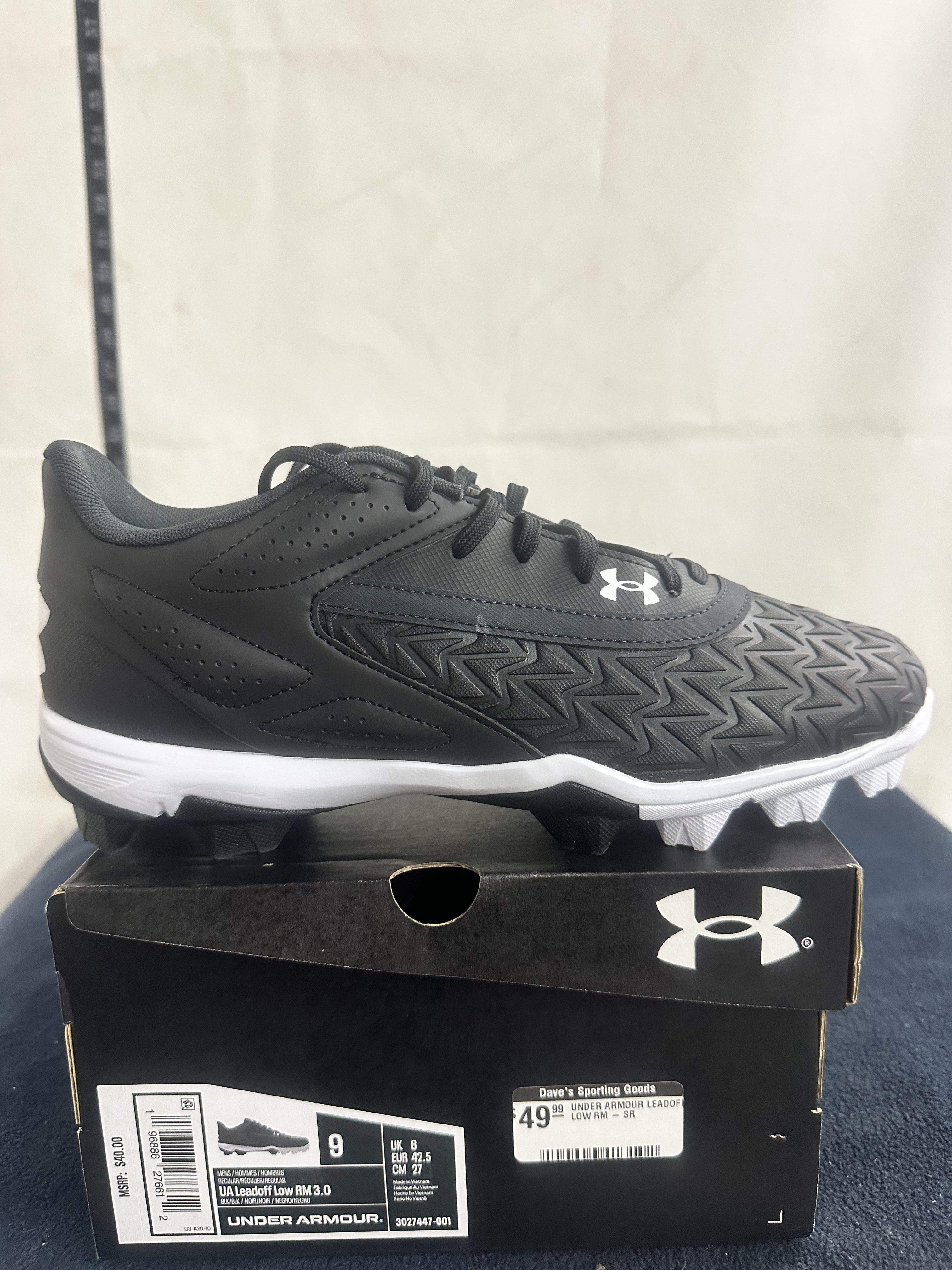 Under Armour Leadoff Low RM 3.0 Baseball Cleats – Black/White – Men's Size 9