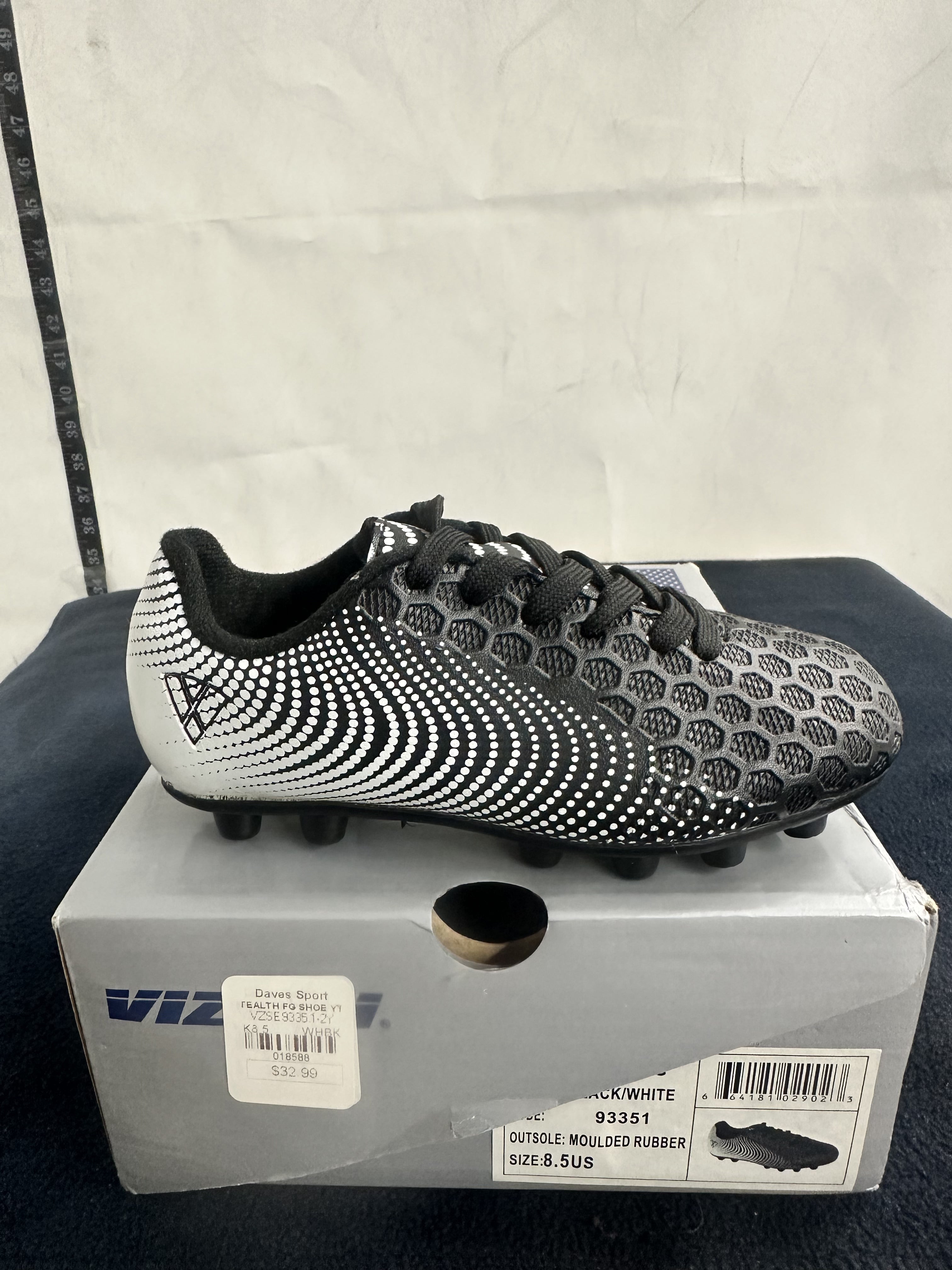 Vizari Stealth FG Soccer Cleats – Black/White – Youth Size 8.5