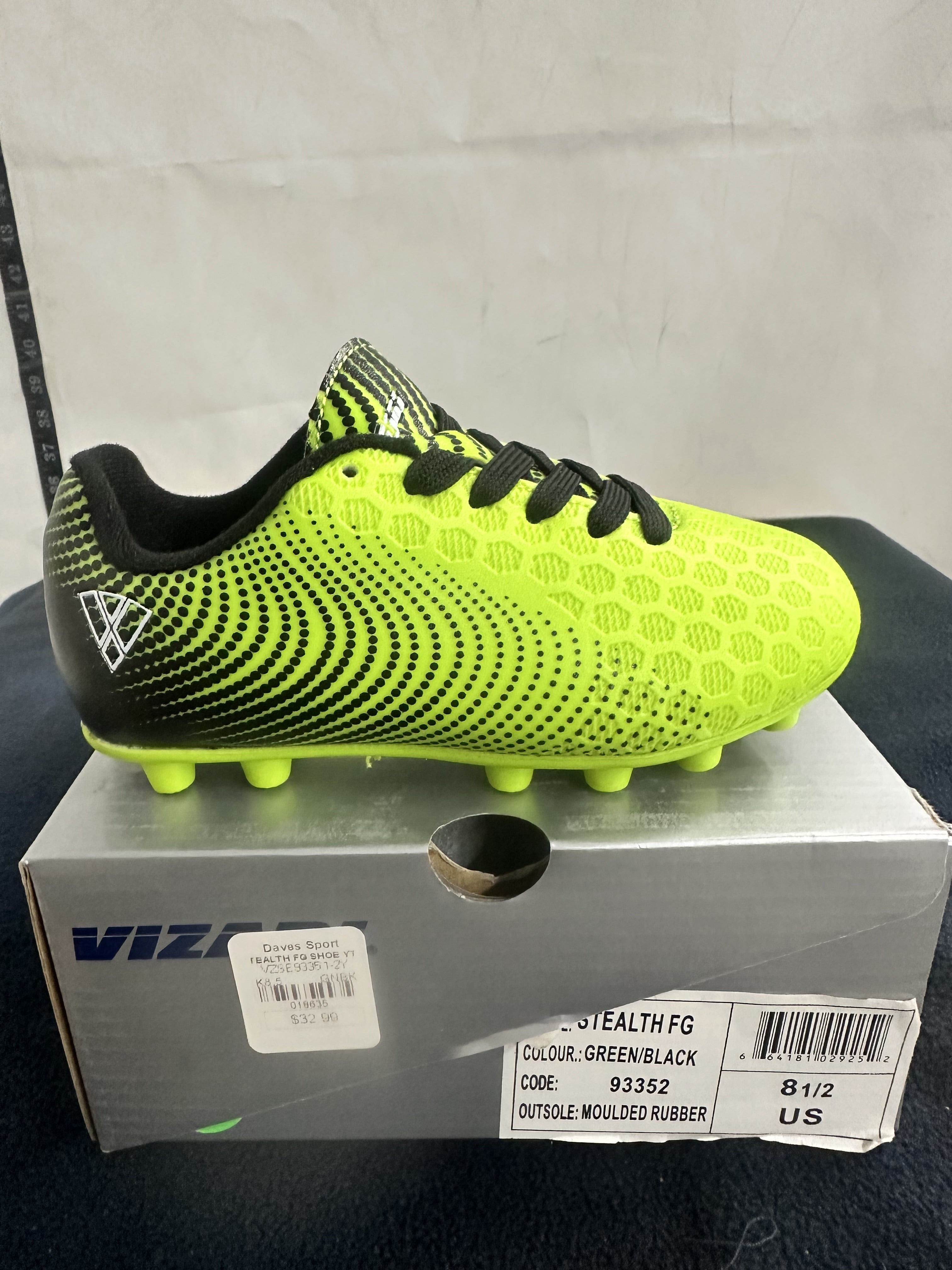 Vizari Stealth FG Soccer Cleats – Green/Black – Youth Size 8.5