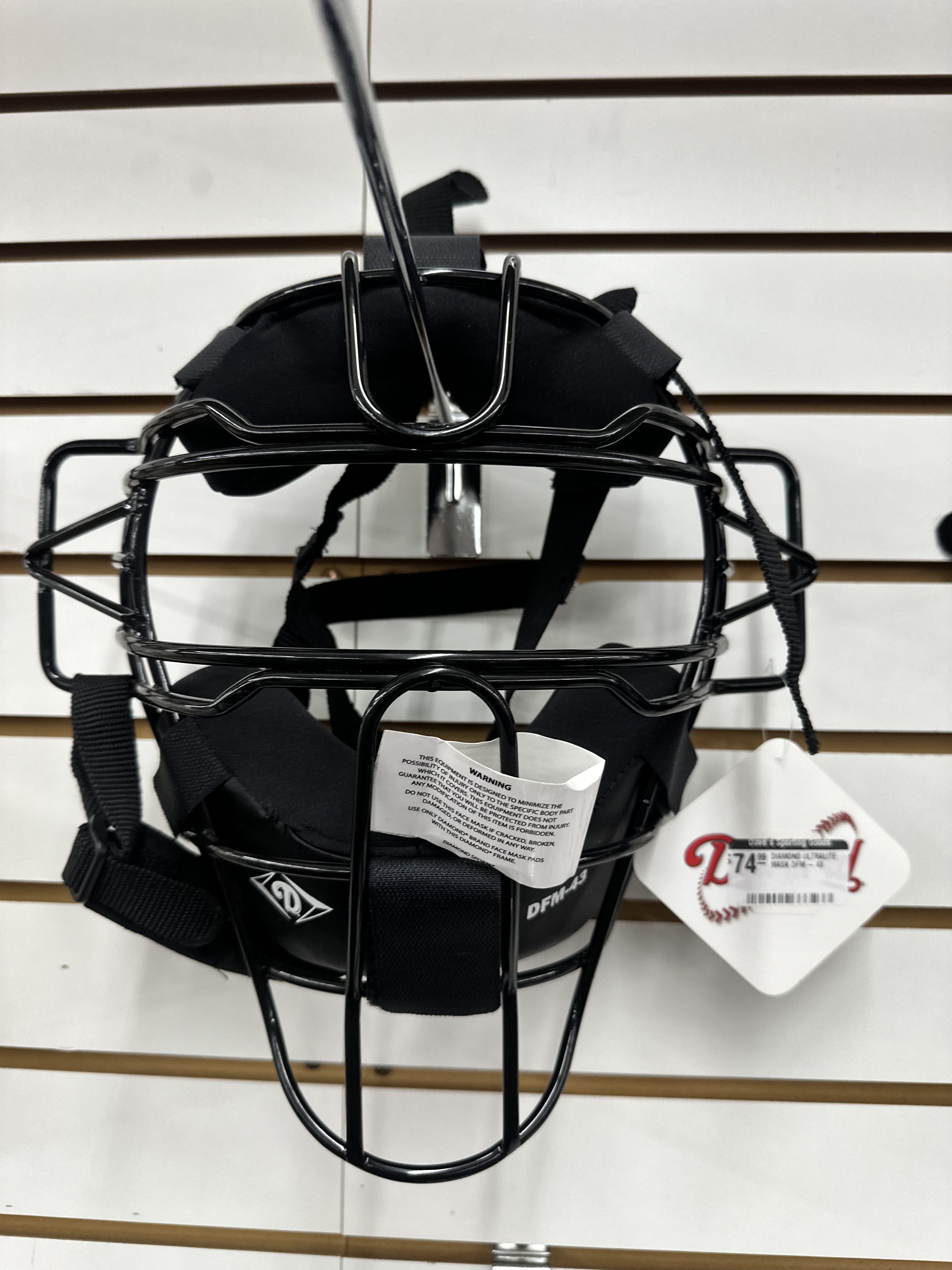 Diamond DFM-43 Ultralite Umpire Face Mask