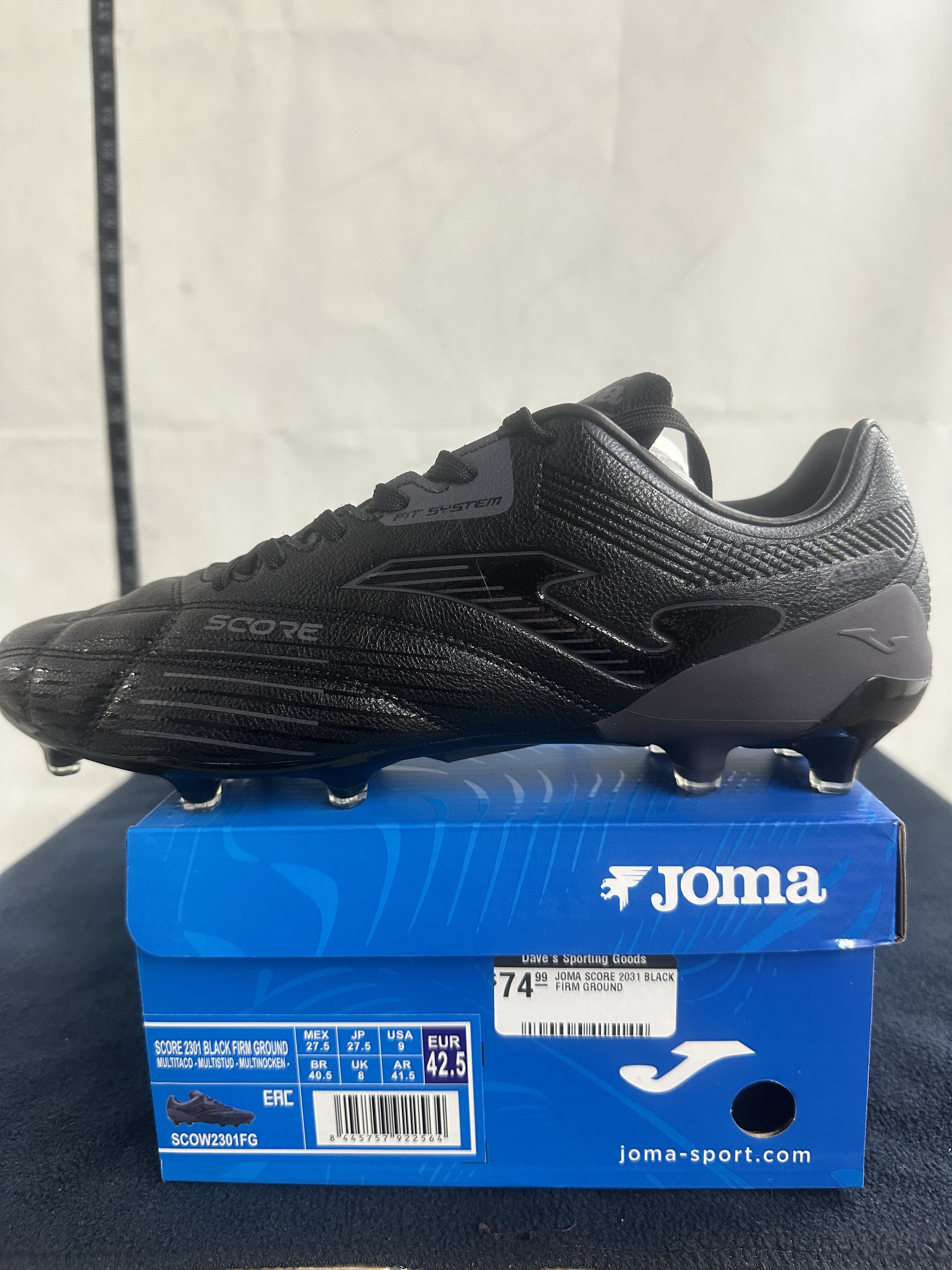 Joma Score 2301 Black Firm Ground Soccer Cleats - Size 9M