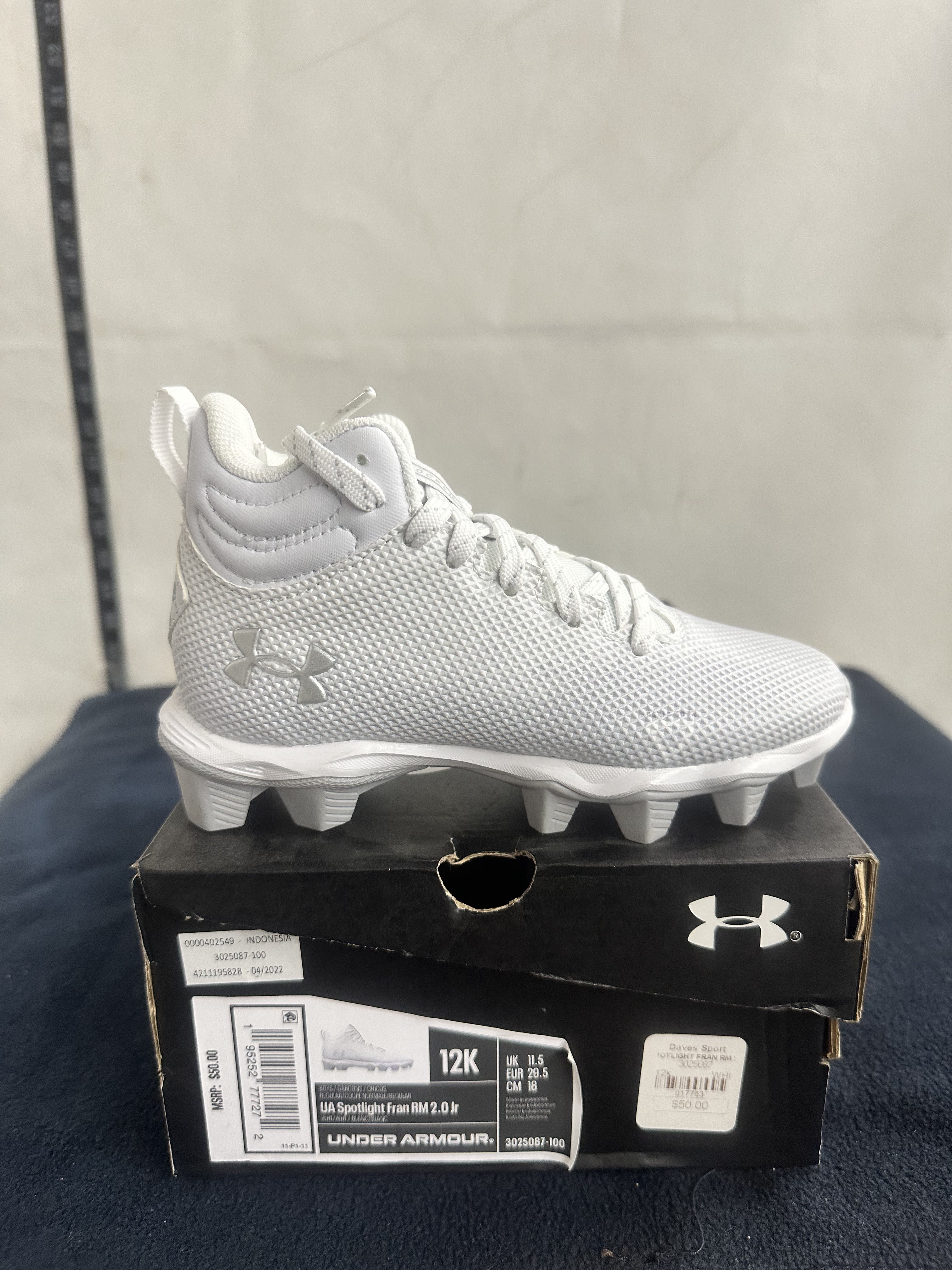 Under Armour Spotlight Fran RM 2.0 Jr Football Cleats – White – Youth Size 12K
